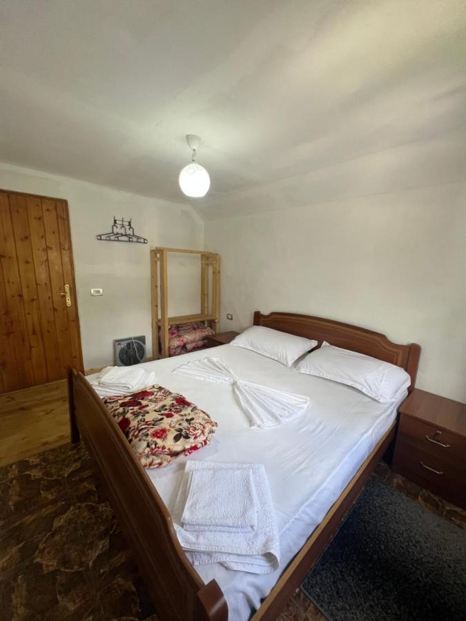 Guest House Gjelaj ثيث المظهر الخارجي الصورة